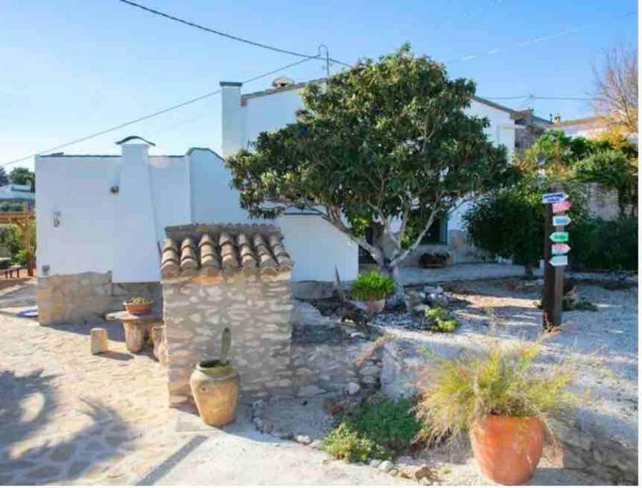 Lovely 'solana' With Big Garden, Pool Appartement